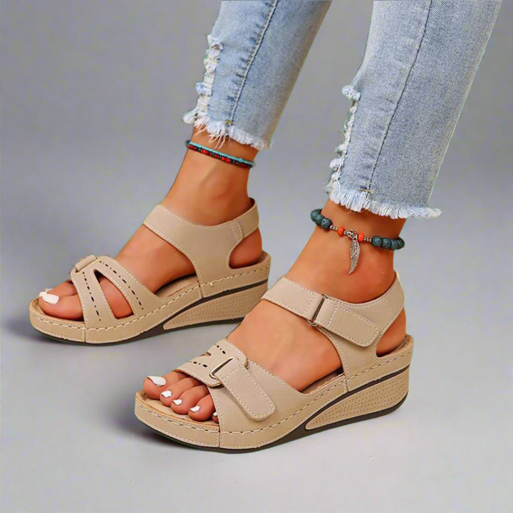 Gudula | Elegant sandals for pain-free summer days