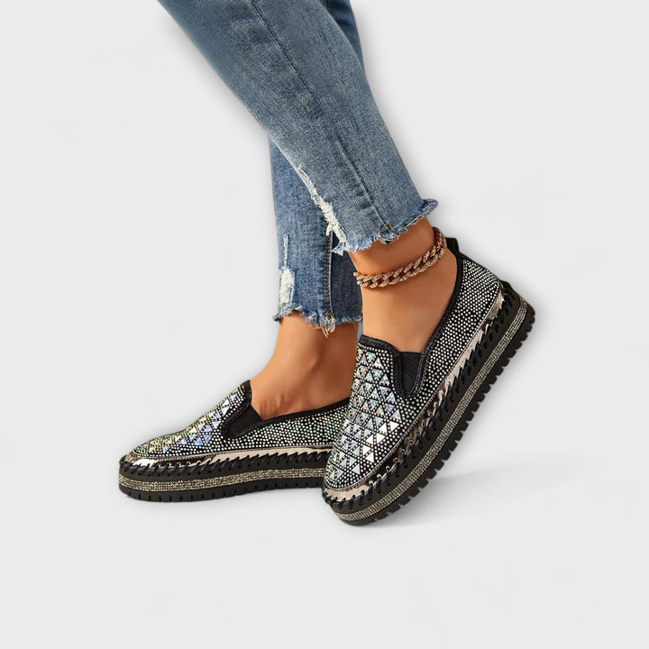 Vada – Slippers Decorated with Stones