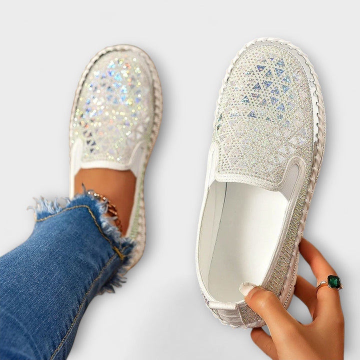 Vada – Slippers Decorated with Stones
