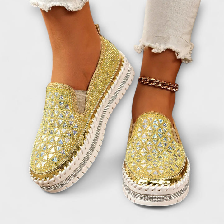 Vada – Slippers Decorated with Stones