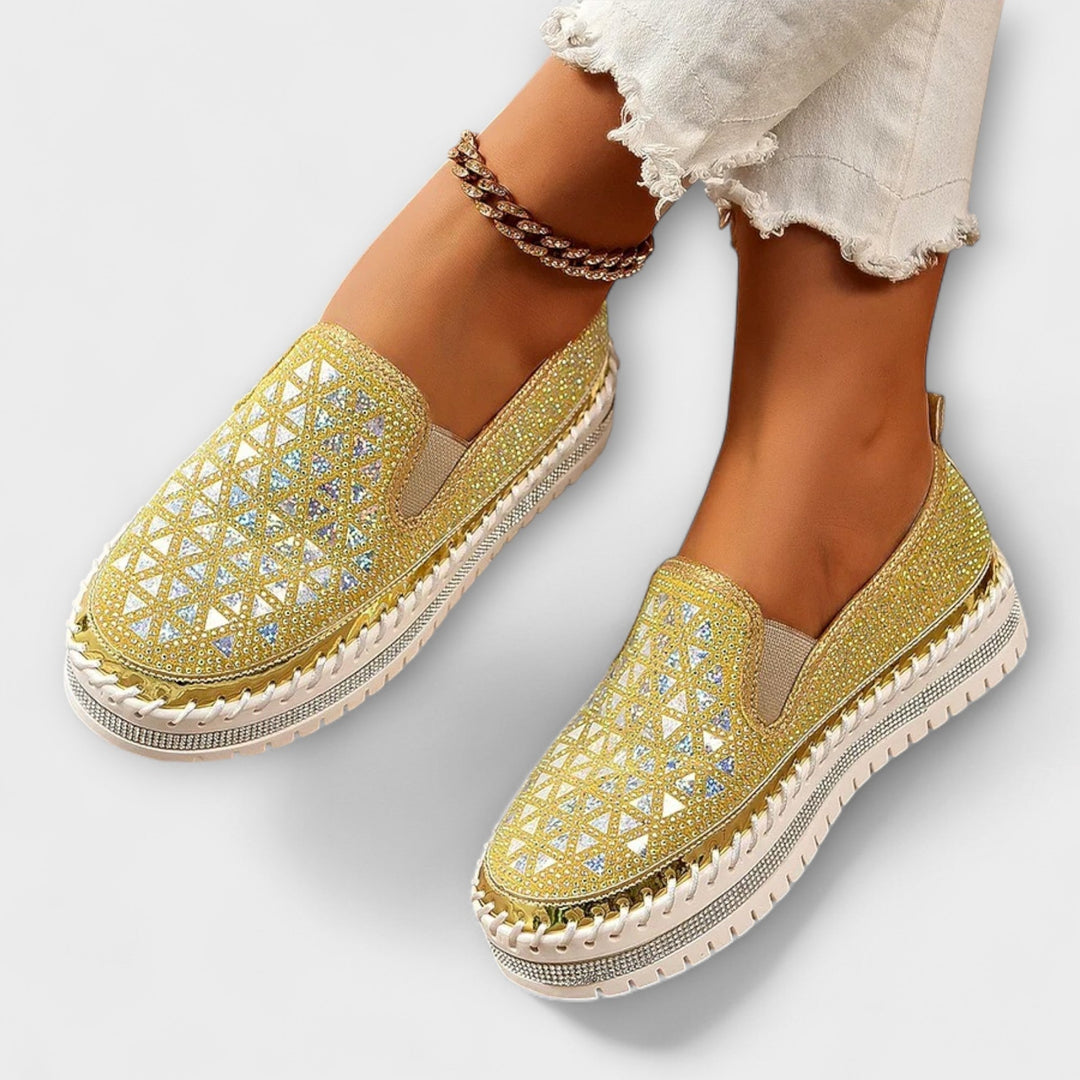 Vada – Slippers Decorated with Stones