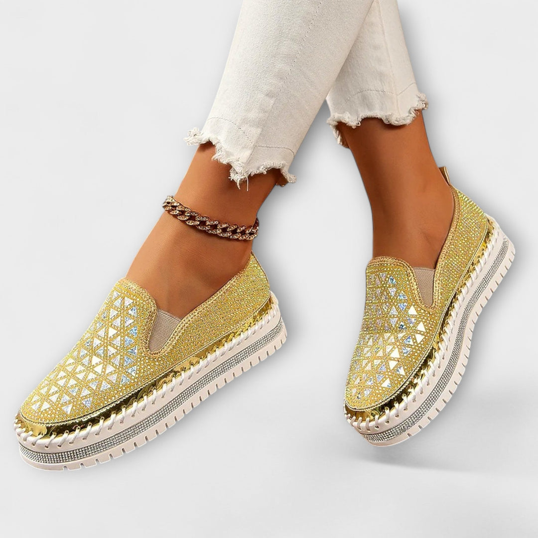 Vada – Slippers Decorated with Stones