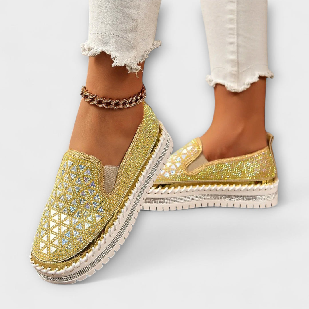 Vada – Slippers Decorated with Stones
