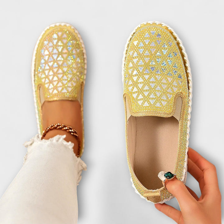 Vada – Slippers Decorated with Stones