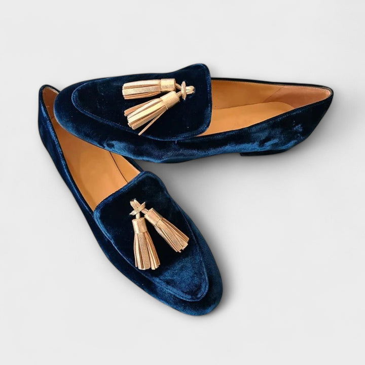 Quinnlyn – Vintage Style Round Toe Flats