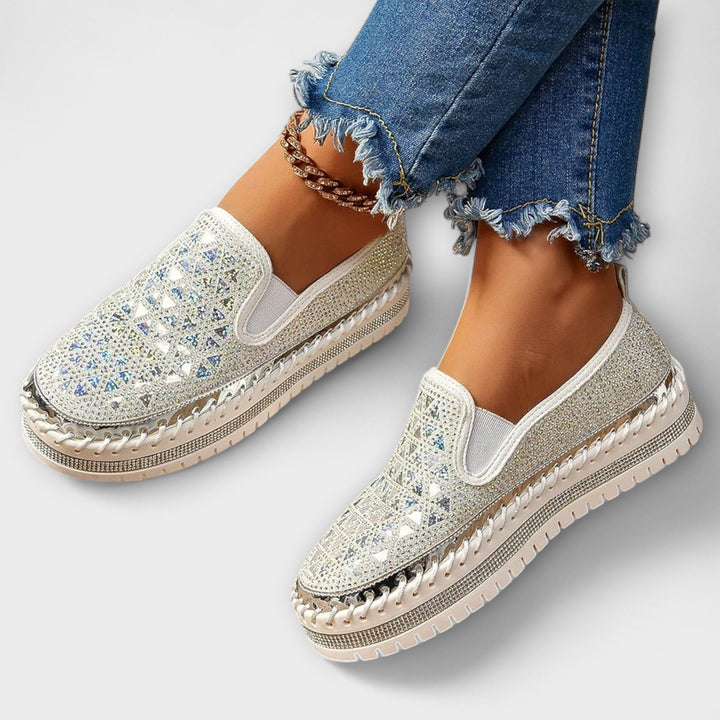 Vada – Slippers Decorated with Stones