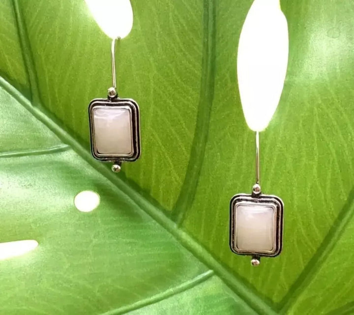 Eliara™ - Mysterious Gemstone Earrings